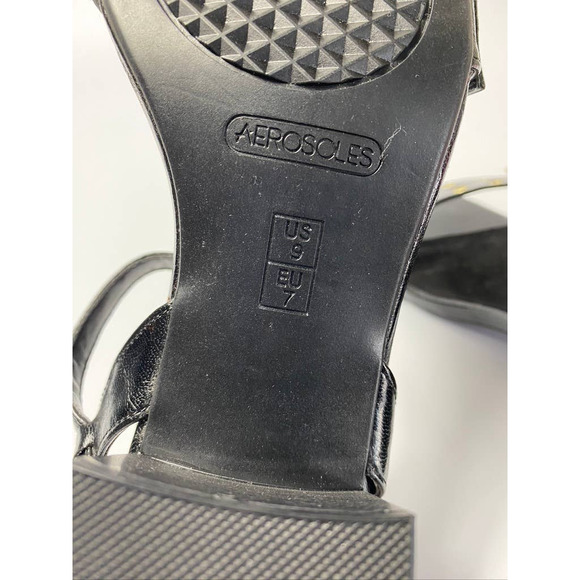 Women's Aerosoles Heel Rest Cushion Black Heel Grommet Buckle Sandal Black 9 - Picture 5 of 6